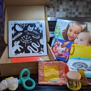 Lovevery playlist - the charmer 3-4 months